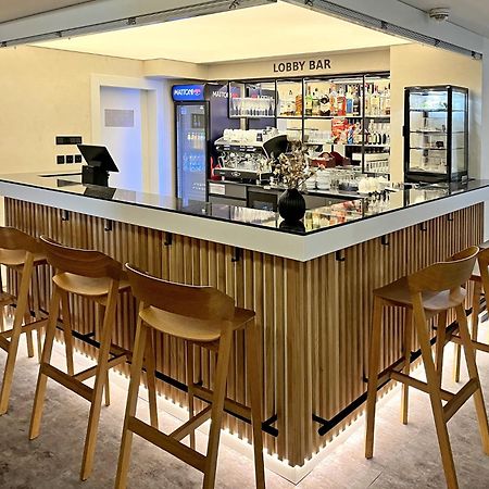 Hotel Ilf プラハ エクステリア 写真
