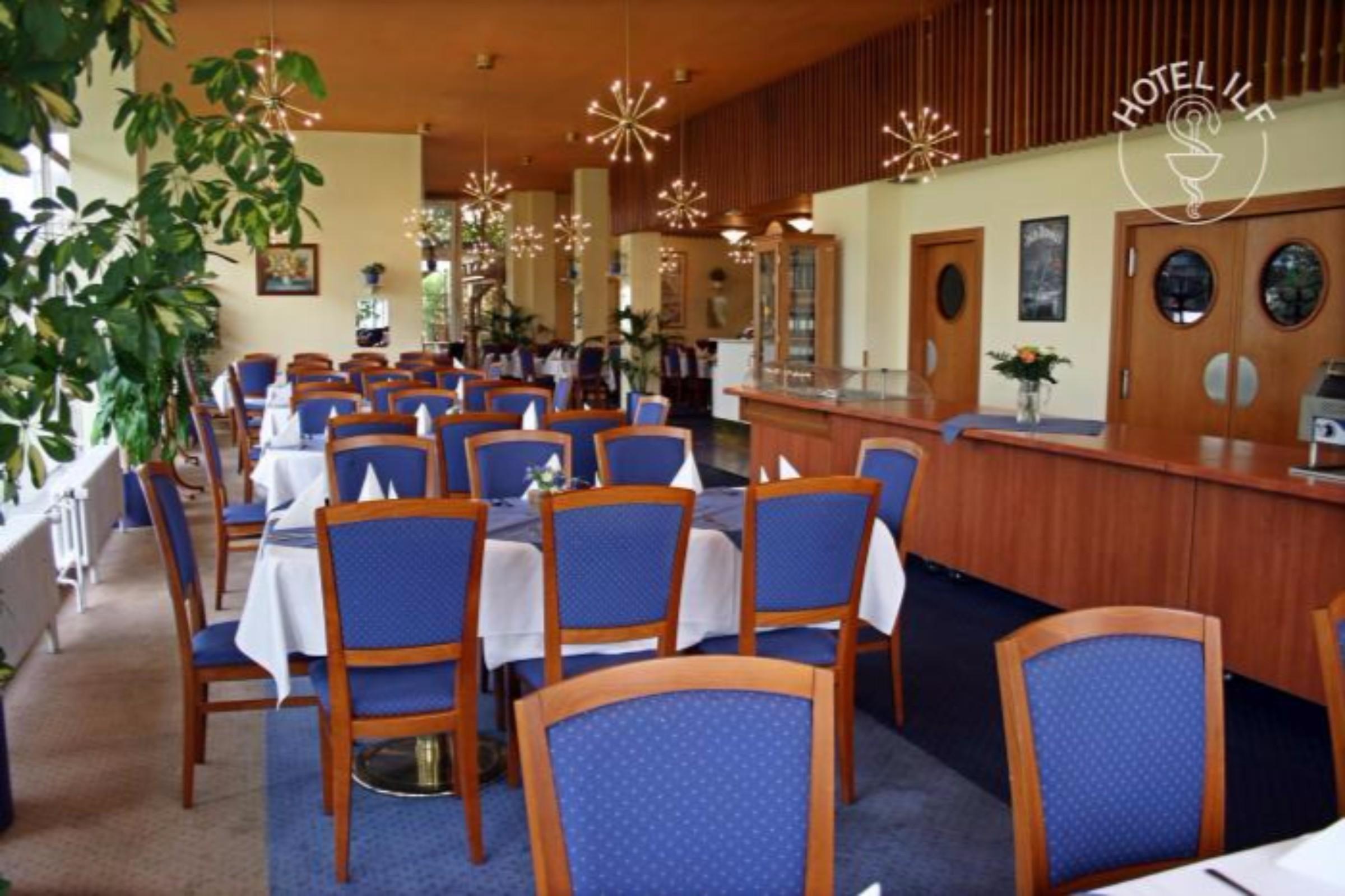 Hotel Ilf プラハ エクステリア 写真