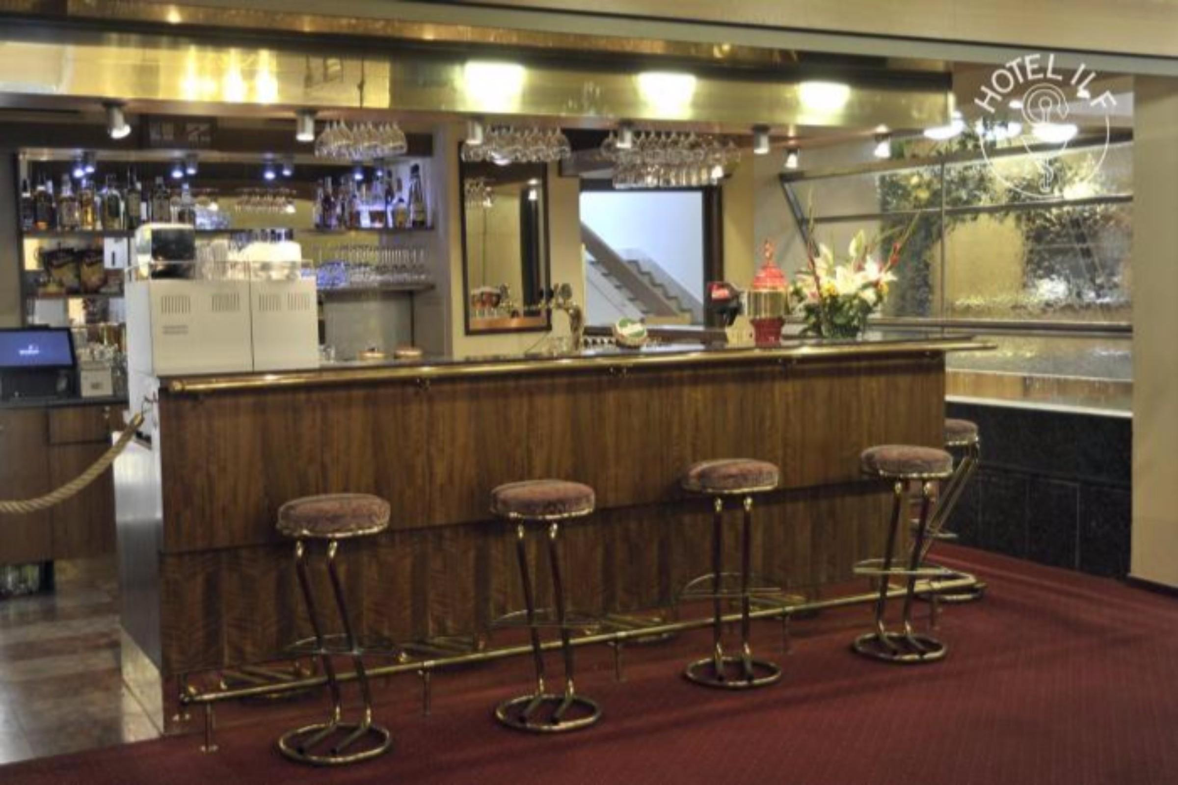 Hotel Ilf プラハ エクステリア 写真